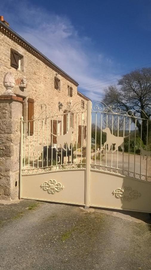 Au Coeur De La Nature Saint-Malo-du-Bois Екстер'єр фото